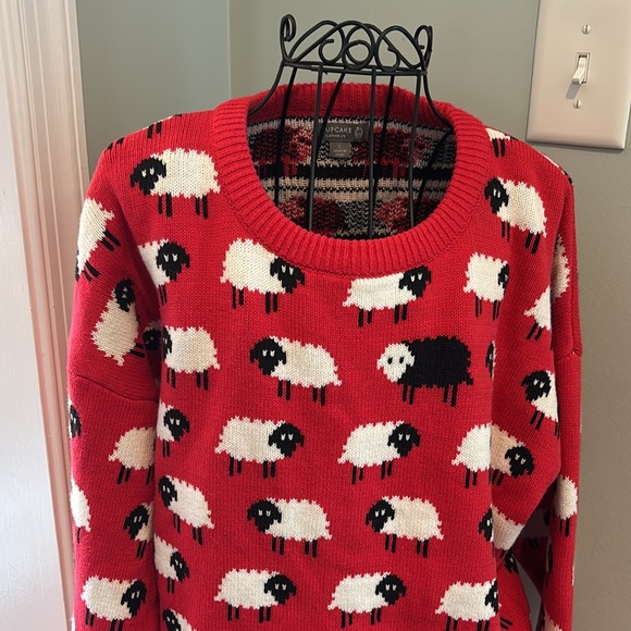 Cupcake clothing THE sheep sweater red/black/white size large - Picture 2 of 12